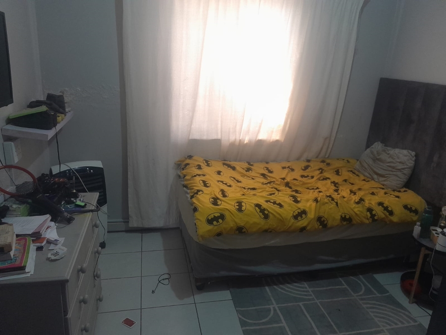 6 Bedroom Property for Sale in Oos Einde North West